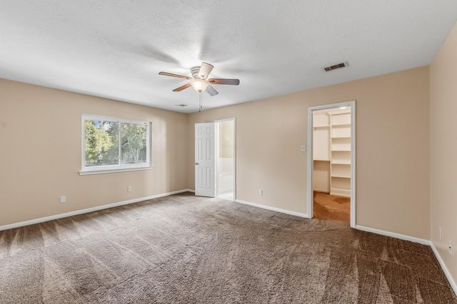 511 Springwood Drive, Conroe, TX 77385