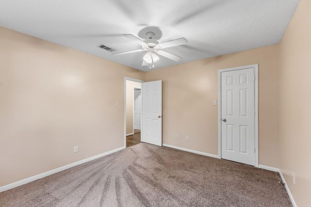511 Springwood Drive, Conroe, TX 77385