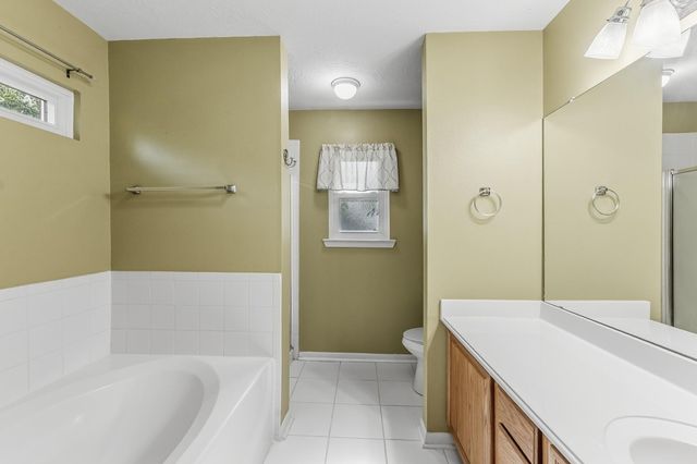 511 Springwood Drive, Conroe, TX 77385