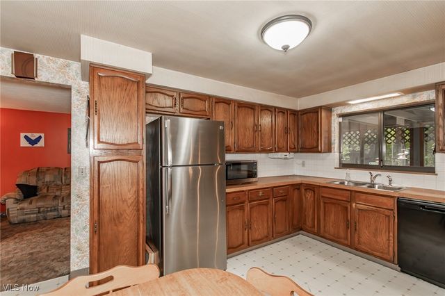 751 Bacon Road, Painesville Twp, OH 44077