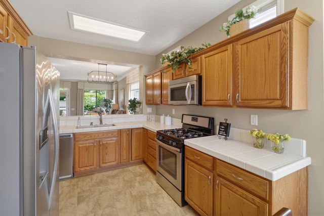 1561 1561 Hackberry Ln, Lincoln, CA 95648