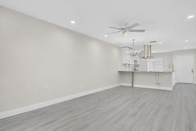 20846 Vinesta Circle, Boca Raton, FL 33433
