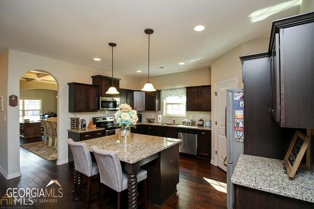 345 Cliffhaven Circle, Newnan, GA 30263