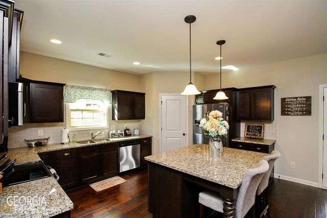 345 Cliffhaven Circle, Newnan, GA 30263