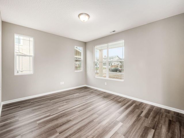 798 S Yearling Road, Columbus, OH 43213