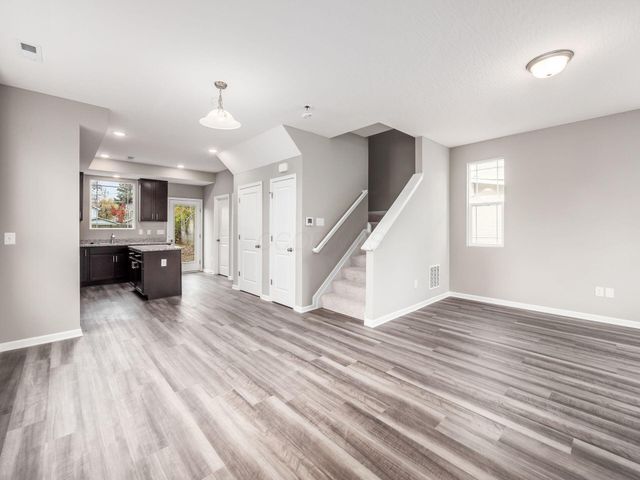 798 S Yearling Road, Columbus, OH 43213