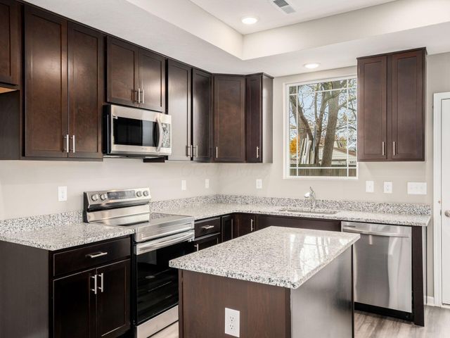 798 S Yearling Road, Columbus, OH 43213