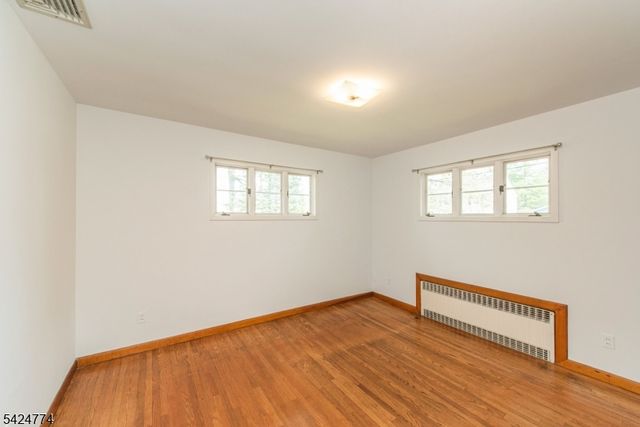 10 Laurel Pl, West Caldwell Twp., NJ 07006