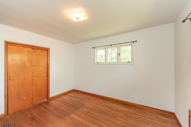 10 Laurel Pl, West Caldwell Twp., NJ 07006