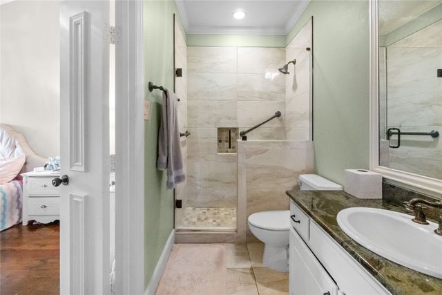 6809 Grand Falls Circle, Plano, TX 75024