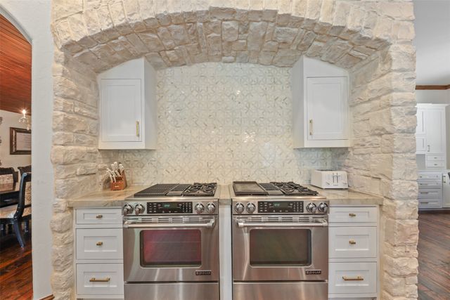 6809 Grand Falls Circle, Plano, TX 75024