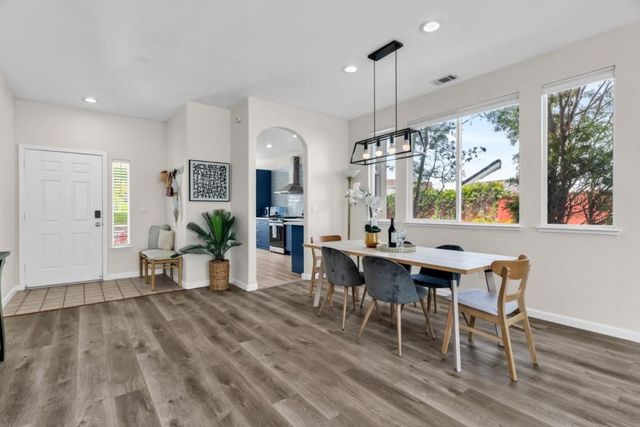 330 Titan Way, Hercules, CA 94547