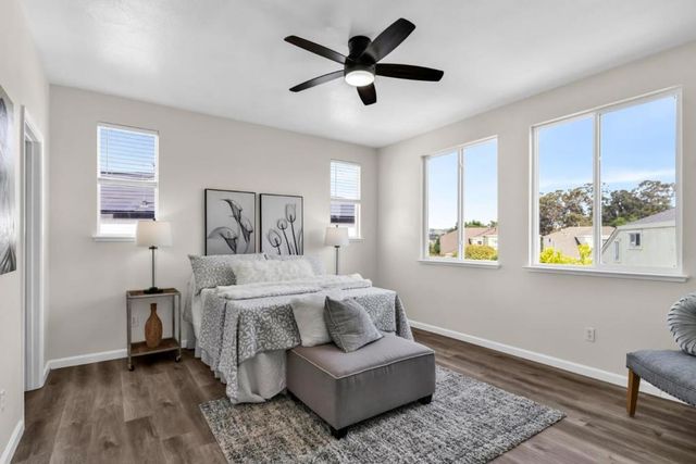 330 Titan Way, Hercules, CA 94547