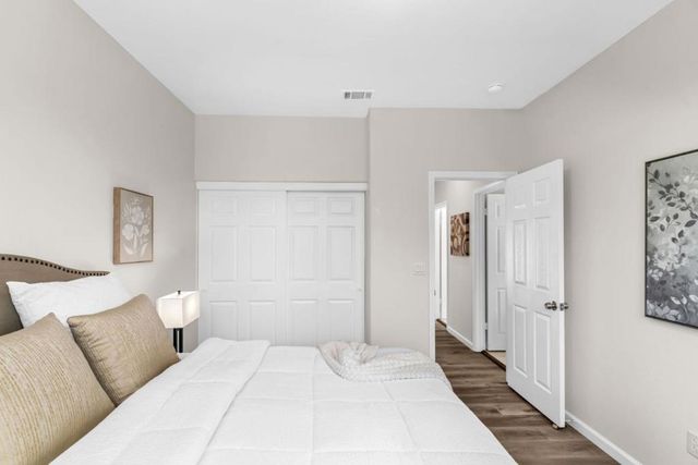 330 Titan Way, Hercules, CA 94547