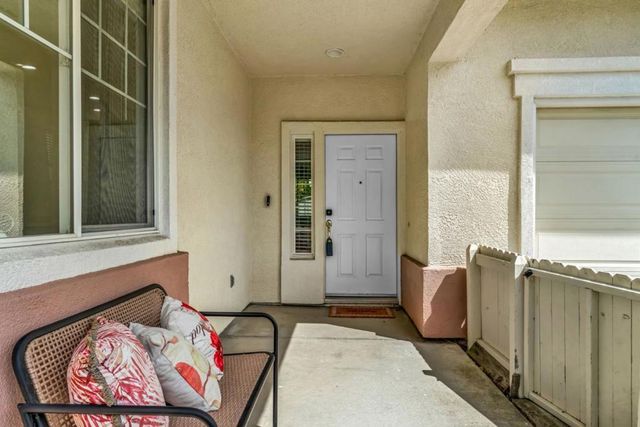 330 Titan Way, Hercules, CA 94547