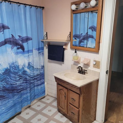 10421 Main Street, Leo, IN 46165