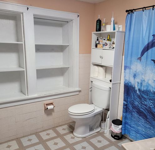 10421 Main Street, Leo, IN 46165