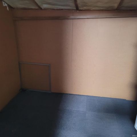 10421 Main Street, Leo, IN 46165