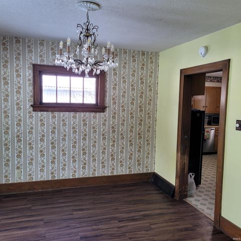 10421 Main Street, Leo, IN 46165