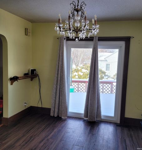 10421 Main Street, Leo, IN 46165