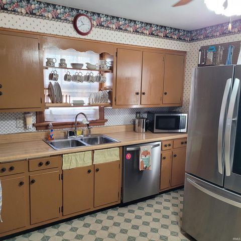 10421 Main Street, Leo, IN 46165