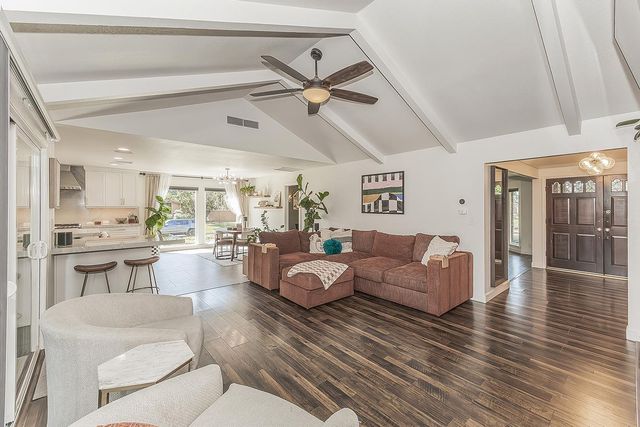 5236 N Pleasant Avenue, Fresno, CA 93711