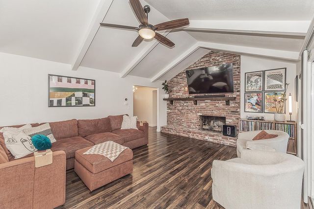 5236 N Pleasant Avenue, Fresno, CA 93711