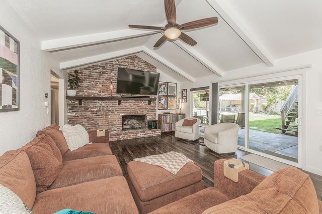 5236 N Pleasant Avenue, Fresno, CA 93711