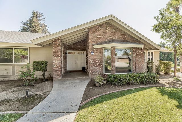 5236 N Pleasant Avenue, Fresno, CA 93711