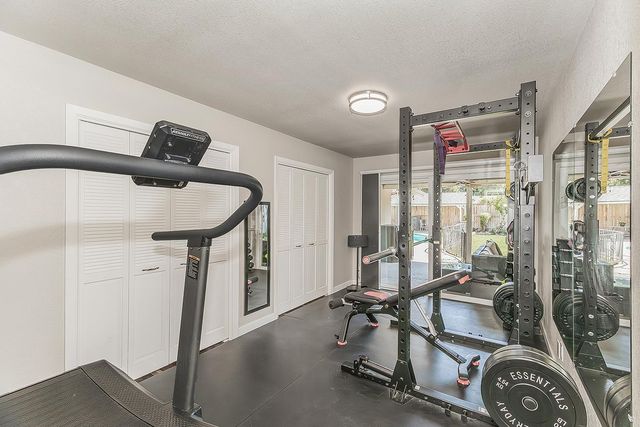 5236 N Pleasant Avenue, Fresno, CA 93711