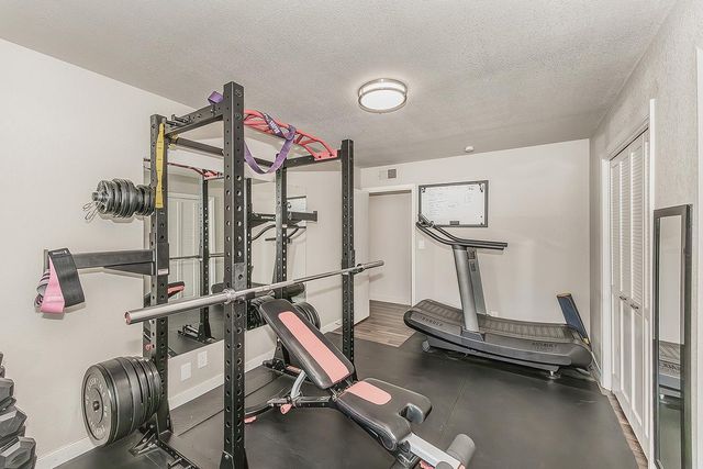 5236 N Pleasant Avenue, Fresno, CA 93711