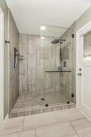 5236 N Pleasant Avenue, Fresno, CA 93711