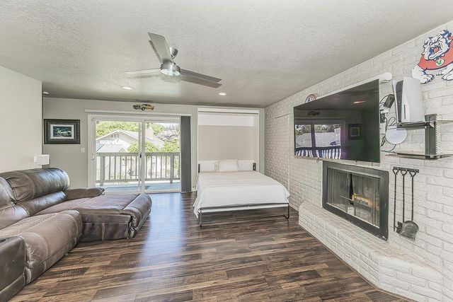 5236 N Pleasant Avenue, Fresno, CA 93711