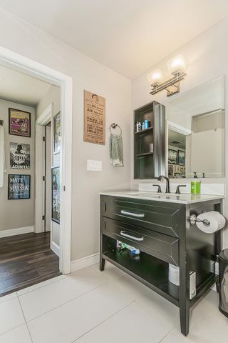 5236 N Pleasant Avenue, Fresno, CA 93711