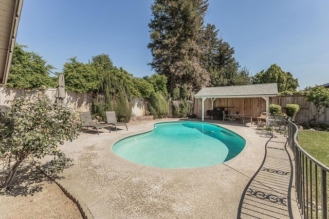 5236 N Pleasant Avenue, Fresno, CA 93711