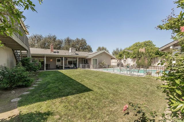 5236 N Pleasant Avenue, Fresno, CA 93711