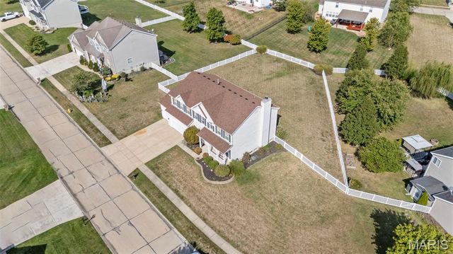 261 Three Cedars Drive, Lake St Louis, MO 63367