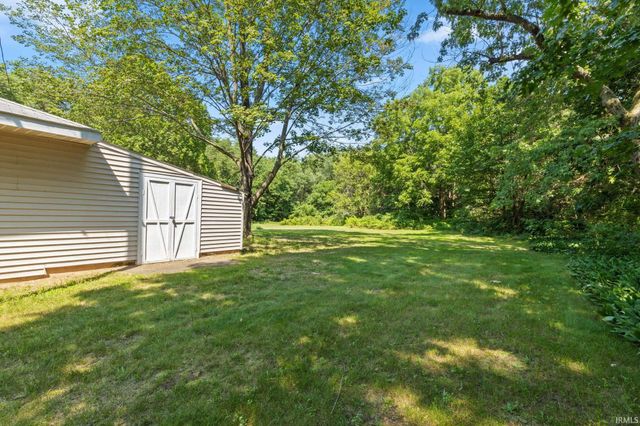 57954 Pear Road, South Bend, IN 46619
