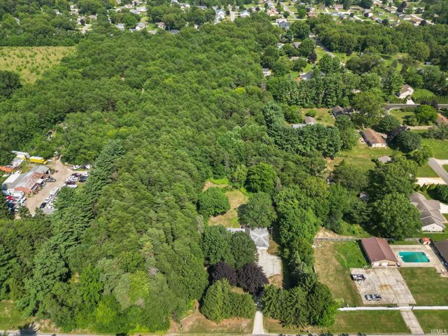 57954 Pear Road, South Bend, IN 46619
