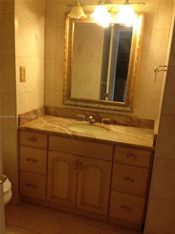 18011 Biscayne Blvd 1503, Aventura, FL 33160