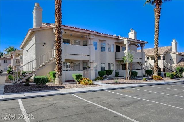 921 Sulphur Springs Lane 201, Las Vegas, NV 89128