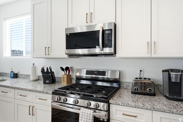 4261 E CENTER POINT ST, Eagle Mountain, UT 84005