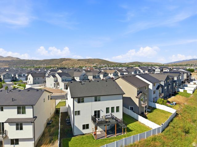4261 E CENTER POINT ST, Eagle Mountain, UT 84005