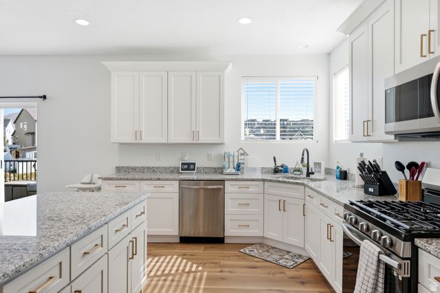 4261 E CENTER POINT ST, Eagle Mountain, UT 84005