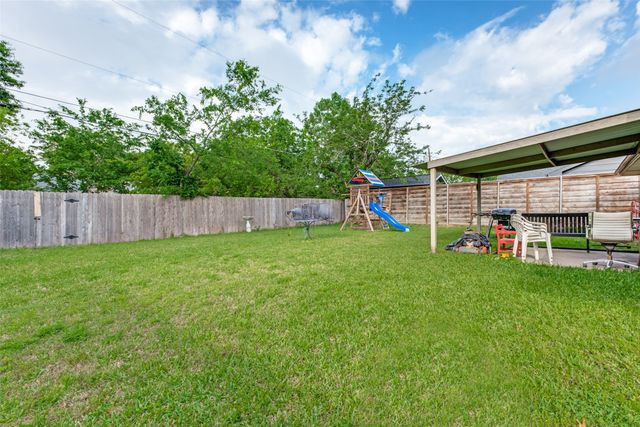 1717 Parkhaven Drive, Seagoville, TX 75159
