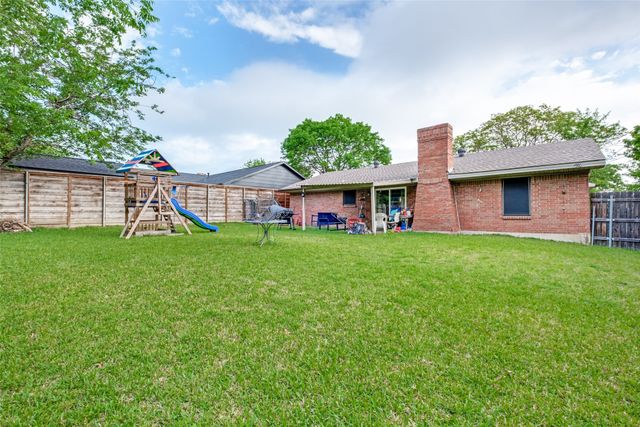 1717 Parkhaven Drive, Seagoville, TX 75159