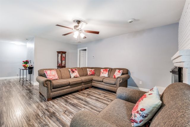 1717 Parkhaven Drive, Seagoville, TX 75159