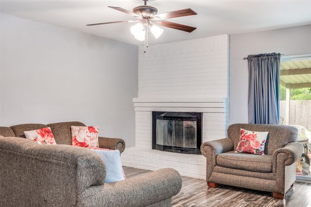 1717 Parkhaven Drive, Seagoville, TX 75159