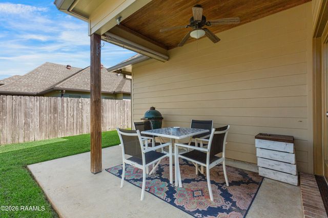 121 Fairwood Drive, Broussard, LA 70518