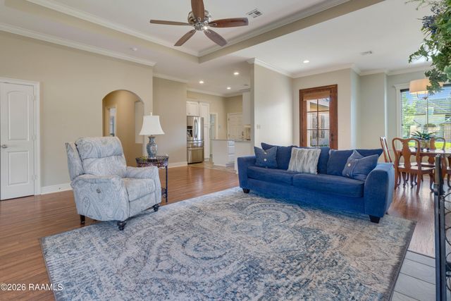 121 Fairwood Drive, Broussard, LA 70518